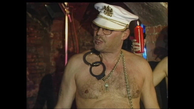 MUSCHI TV - our best full movie: Sadystyczny koloński biznesmen analnie rujnuje dupka niewinnego stażysty (pełny film porno)