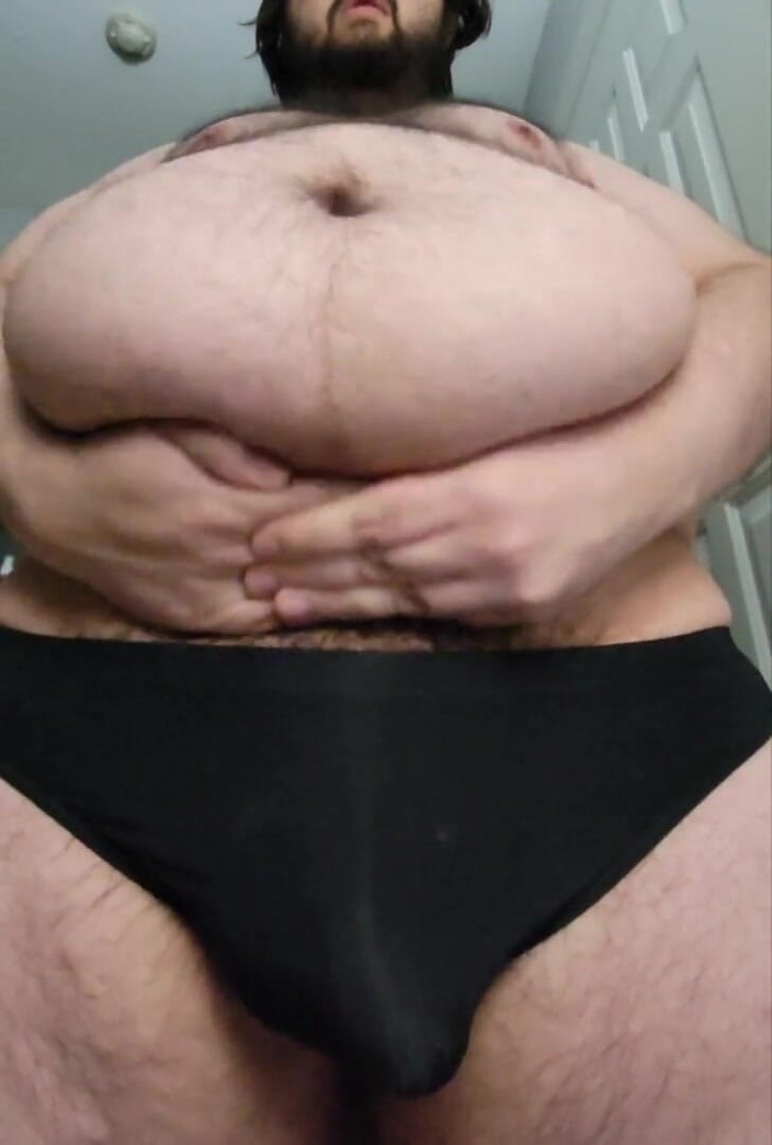 Chunky Belly Boy: Живот колышет