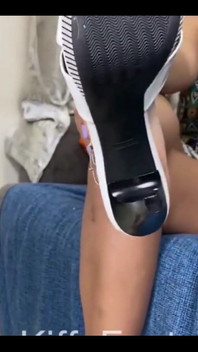 Déesse Kiffa, coaching masturbatoire - instructions d’adoration des chaussures