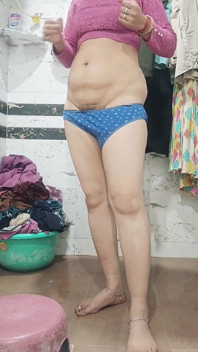 Priya Bhabi 거유 후장 쇼