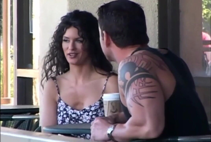 American Idol X: Baise anale avec un mec musclé tatoué