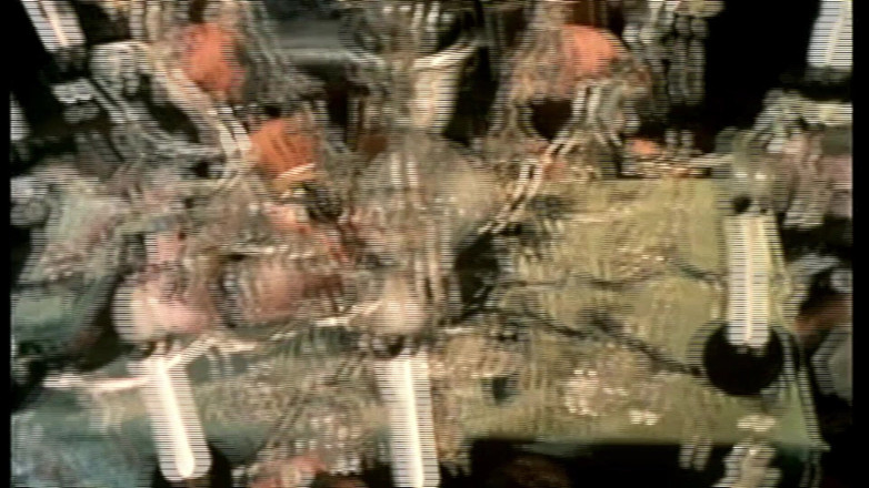 Inthe MILF room: モアナはアンジェリカ・ベラとの素晴らしい乱交を思い出しながら自慰をする