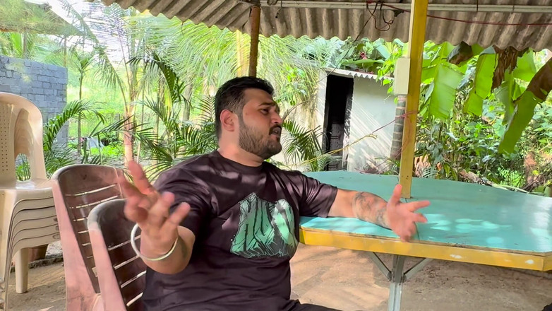 Baby Tina: La ragazza indiana ha scopato il suo fidanzato desi molto...