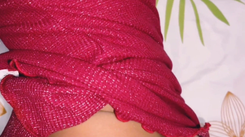 Pihu bhabhi: 18+继妹在家没人的时候被干