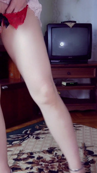 Masturbate with Dildo and High Heels