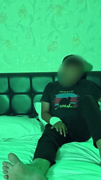 インドのバービーが夫の前で泥棒にセックスされるヒンディー語
