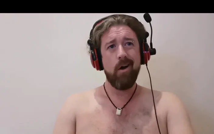 Dirty Talking Guy: Watching and Reacting to Porn!