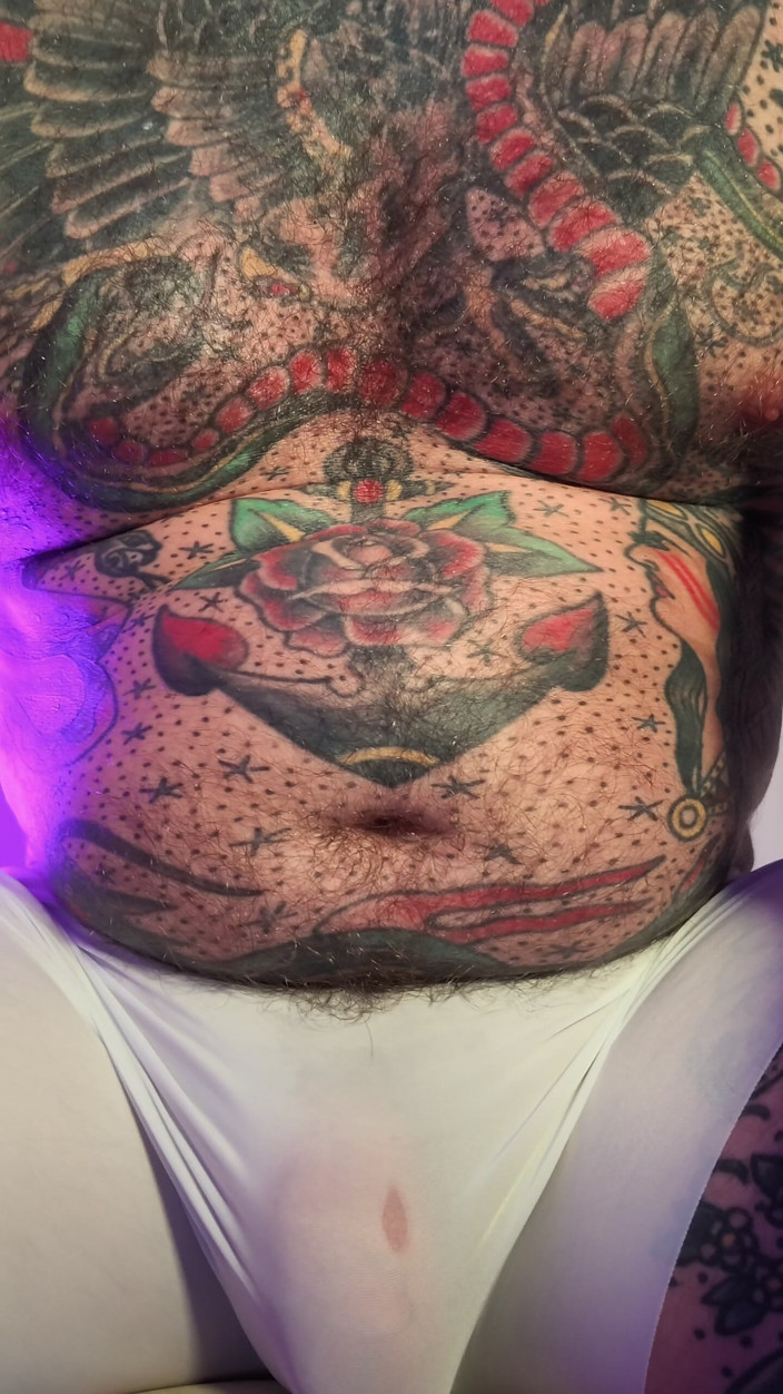 Tattooed Dom: Video alpha cewek domba bertato dicrot sperma hangat - pov