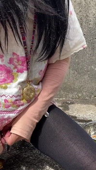 No. 252 야외 강아지 포즈 오줌