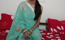 Saara Bhabhi: Хінді секс історія рольова гра - індійська мачуха трахнула свого пасинка, поки він навчався