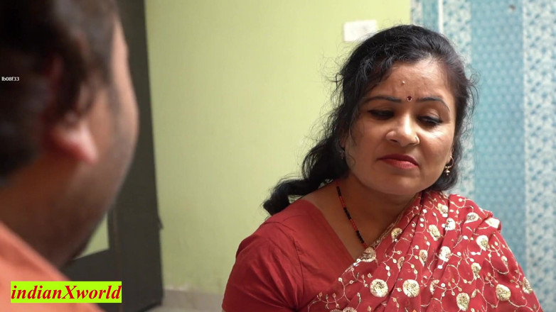 Indian Xshot: 18 yaşındaki aldatan evli kadın viral seks! Kocasının önünde sikiş