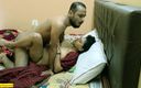 Indian Xshot: Islak amcığımı sikmeye devam et!! Hintli kız seks yapıyor