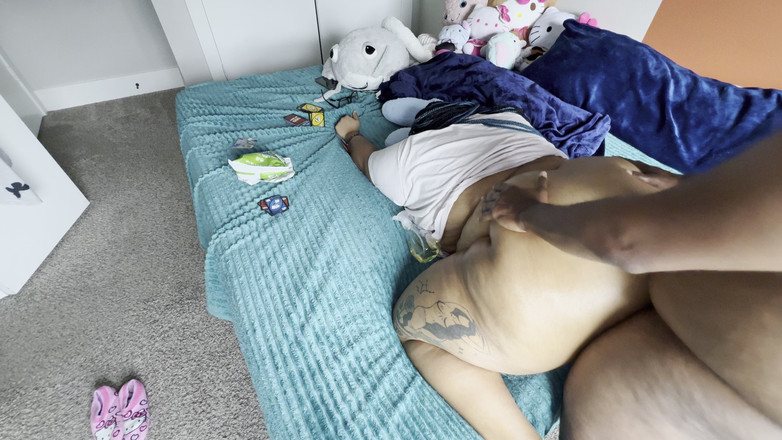 TeddyStrokez: Ми грали Уно, невдаху розпусно.