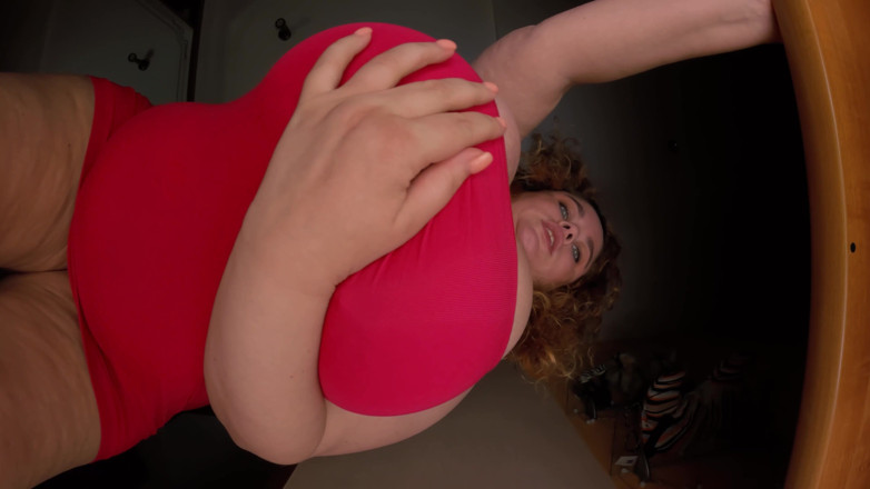 Anna Katz: MILF with Huge Tits Plays with Her Pussy and Shakes...