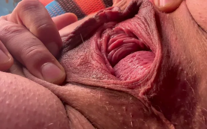 Putarankahotmilf: Sit on Dirty Pervert Face Pissing, Let Him Suck My...