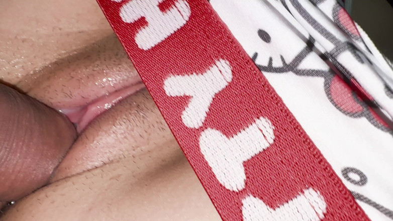 18StepsisterAnal: 내 안에 미끄러져 - Mon Cock 실수로 내 쪼이는 18 여대생 보지 따먹기 (무료 누드 추가)