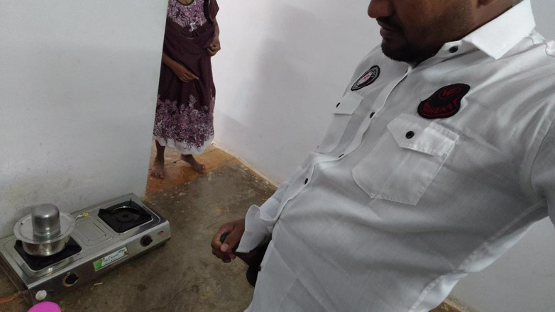 Premi pooja: Her Stepbrother Was Masturbating, Bhabhi Saw the Boy and Bhabhi...