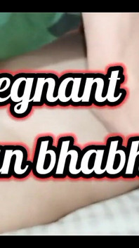 युवा देवर गर्भवती भारतीय हॉट भाभी को चोद रहा है