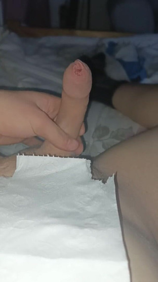 VickyDevil: Pomalu masturbace jednou rukou