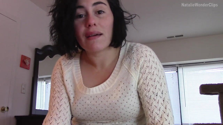 Natalie Wonder: Üvey anne sevimli küçük weewee'nize biraz dikkat çekiyor