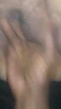 Mein ehemann fingert, reibt meinen fetten indischen muschi-squirting-orgasmus