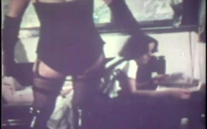 Vintage megastore: Memukul