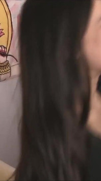 asistenku pakai celana jins