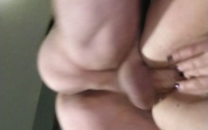 Toilet Mommy: Jävla min hora bakifrån