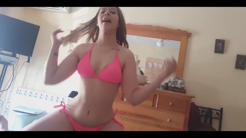 Holycandy: Femeie latino de 18 ani futută