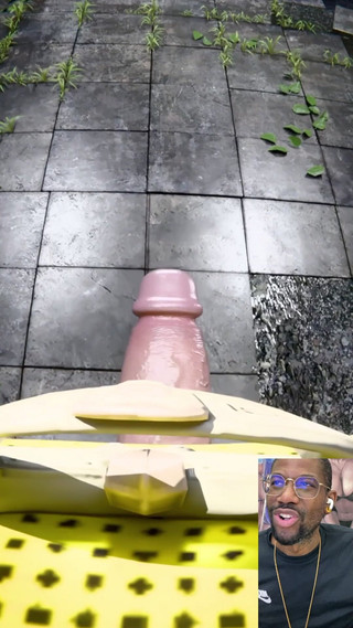 L6RD7BLU3 FUTA: Awek tetek besar dengan pepek ketat membesar dengan zakar transgender...