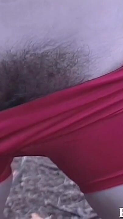 Horny Hairy Girls: Chica Bastante Natural Muestra Su Manguito