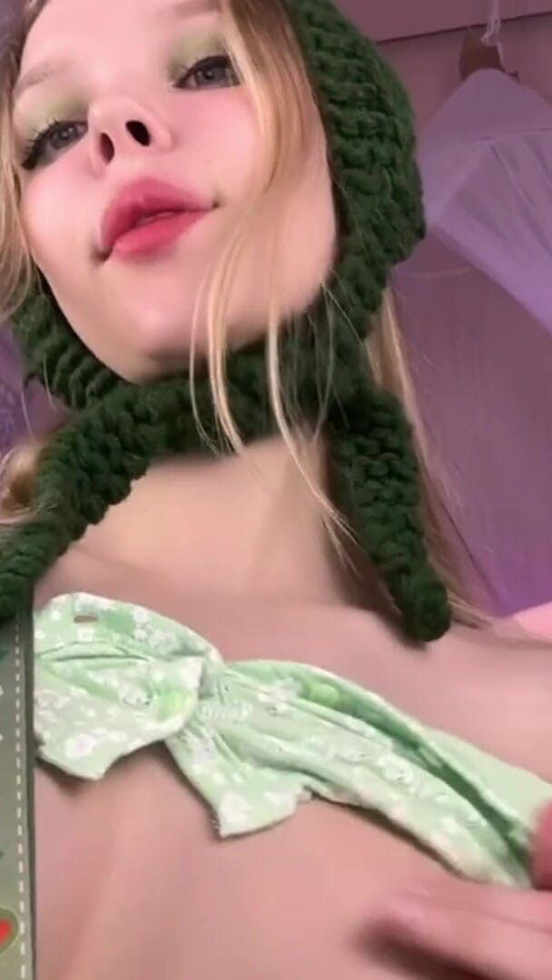 Little_Kitty69: Be Normal They Said