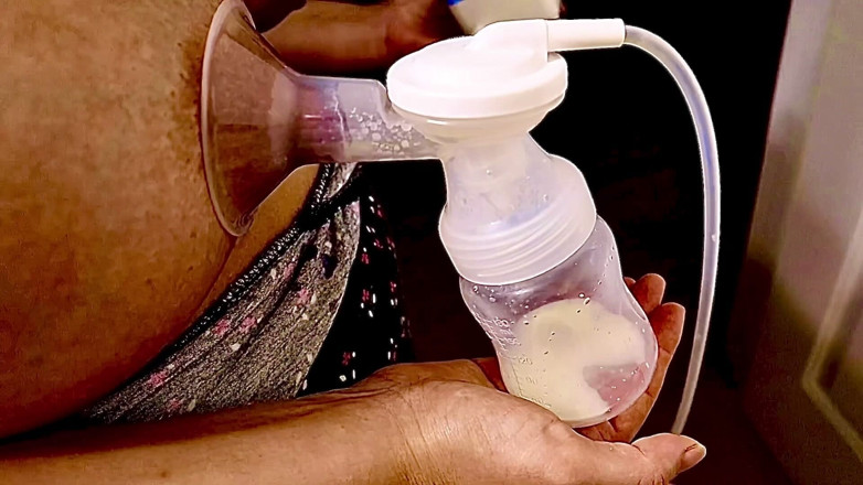 VeeVee Vixen: Arab MILF Breast Milking Huge Tits