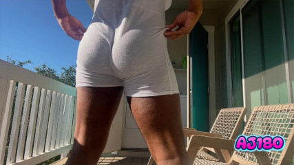 AJ180: Aj180 představuje: peek-a-boo