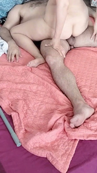 Amateur Couple Crazy Sex in the Bedroom