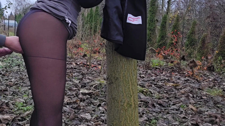 Christi: Ở nơi công cộng - sinh viên đụ