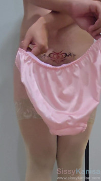 Sissy Kanisa umkleidekabine: Probieren Sie neues höschen an, hellrosa mit spitze, japanischem stil