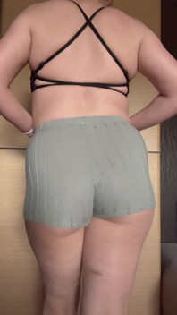 Ich mag meine kurzen shorts auf meinem sexy arsch