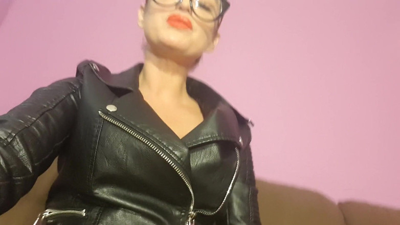 Nadi_Zabava: Sado-maso, instrucțiuni de masturbare