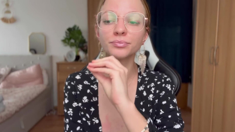 Goddess_Bella_Rae: Why the Passport Bros Are Betas in Disguise