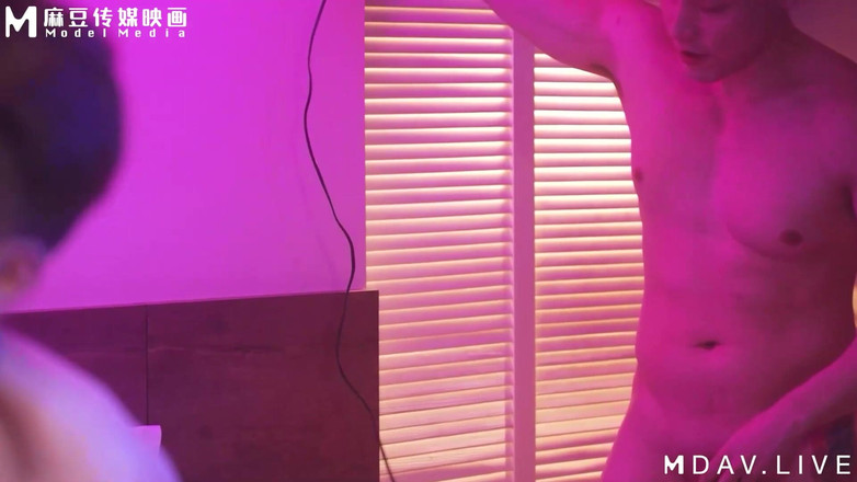 ModelMedia Asia: Md-0231 Parti Hibrid Siri Pekerja/Pramugari