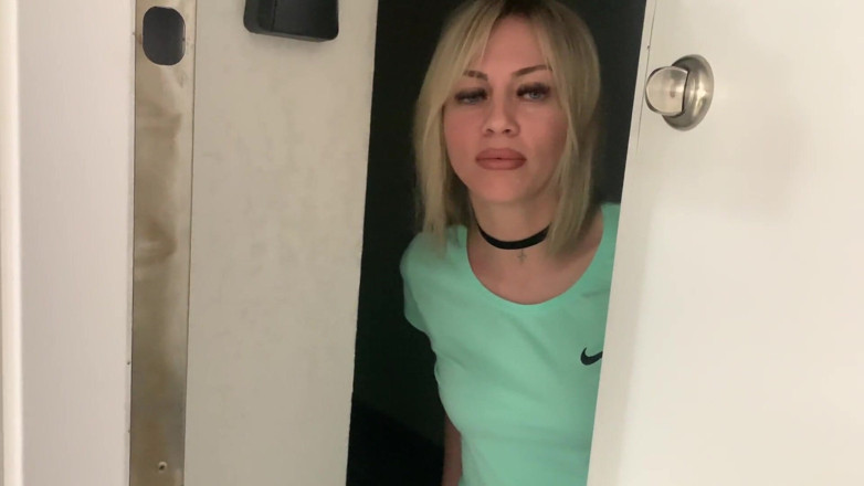 LoveHomePorn: La copine de mon ami n’arrivait pas à refuser ma grosse...