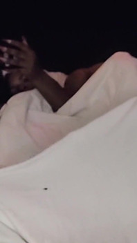 Hitam BBW merangkap memancut pada zakar dan mengambil susu dalam vagina tanpa kondom