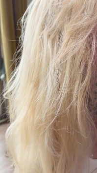 Dominare transsexuală cu sex oral adânc în gât