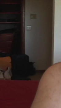 Esta lésbica faz isso com 5 garotas ao mesmo tempo - flagrante
