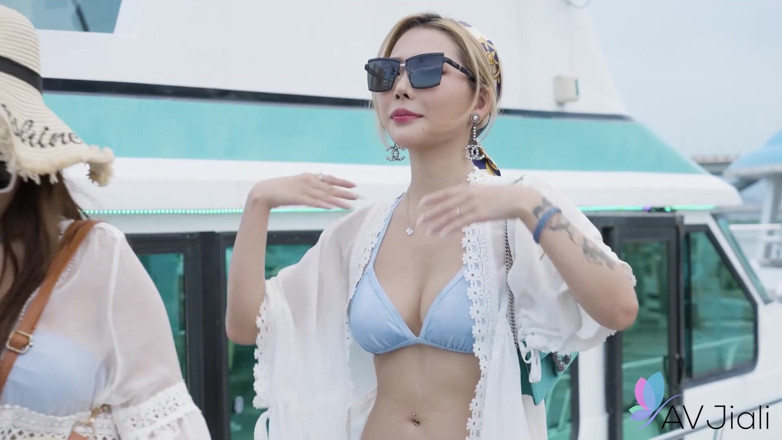 AV Jiali: สเตซี่ กับเพื่อนๆ ออกเรือเล่นทั้งวัน แล้วเย็ดกันมันส์ๆ