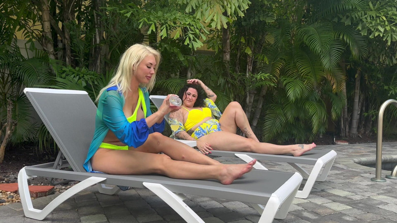 Josie Jaxxon: Outside Lesbian Sex with Scissoring and Squirt Facial
