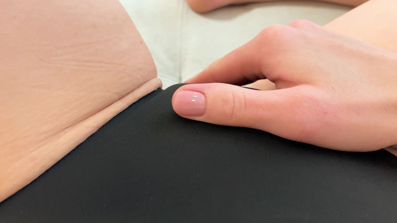 ArinaMills: Bragas super mojadas y orgasmo pulsante