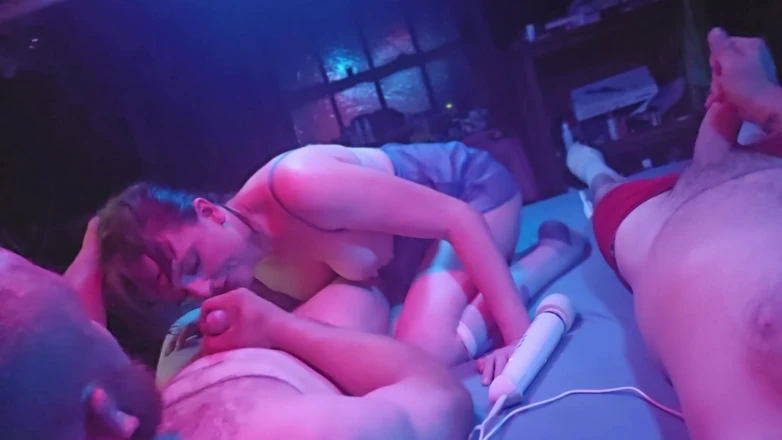 VinnyMacNDelilah: Delilah Takes Dick Like a Pro