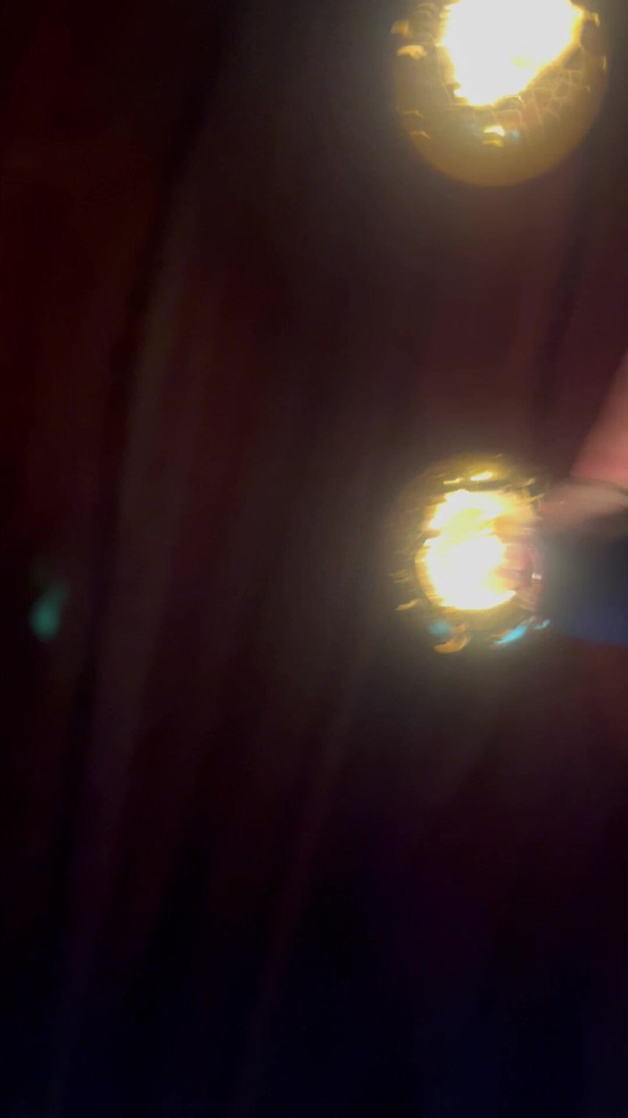 NastySecret666: 一盏灯就够了